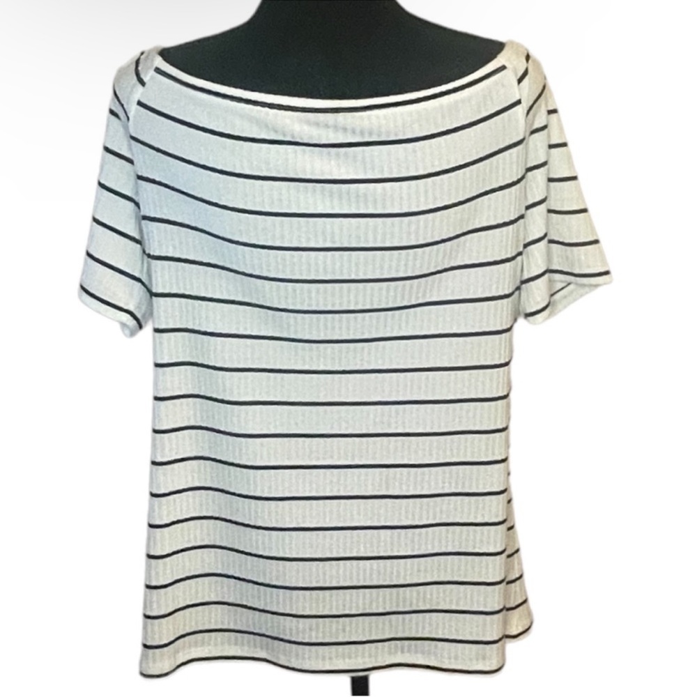 TORRID 1 Plus Size White Black Stripe Ribbed Off-Shoulder Henley Short Sleeve 1X - Picture 10 of 14